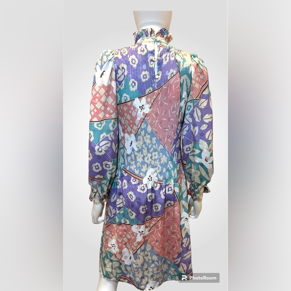 Vintage 80’s Raul Blanco Petites 💯 silk dress! - Picture 3 of 15